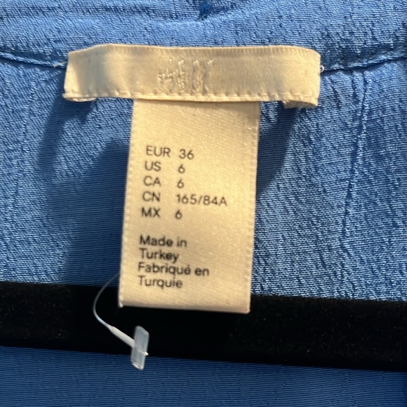 Periwinkle dress - Picture 2 of 5